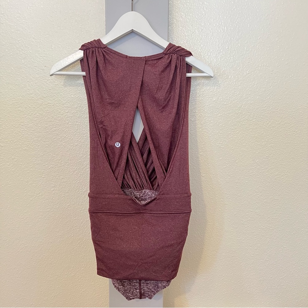 Size 4 Lululemon bodysuit